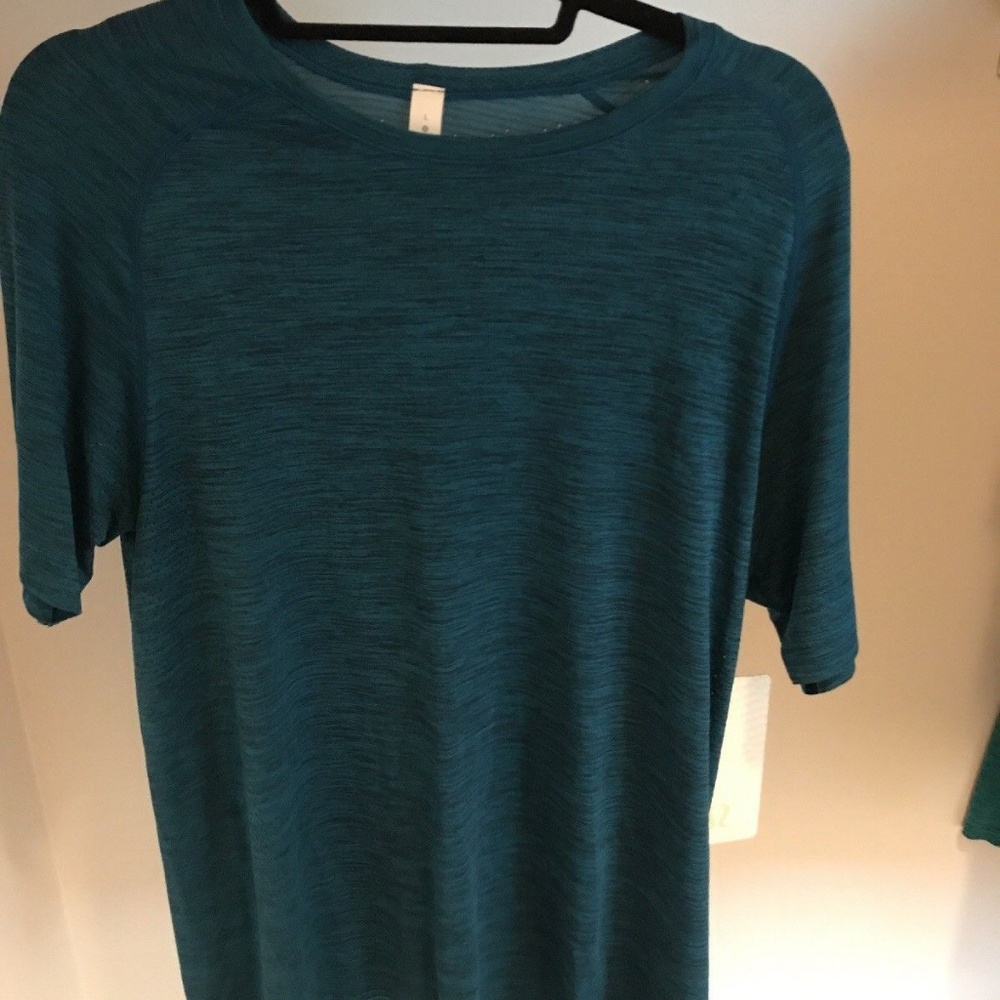 NWT Lululemon Metal Vent Tech Surge SS CAPRI